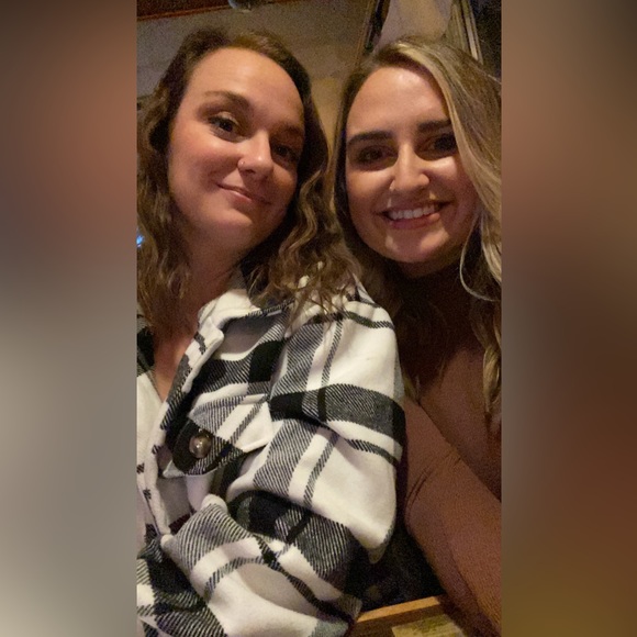 Hey!! I’m Savannah💖 I’m also a wifey💋, mama x2💙 💖, pet mama, and peds RN🩺 - Picture 2 of 14